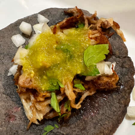 カルニタスポーク Carnitas pork｜沖縄でタコスのテイクアウト・デリバリーならTACO PETES OKINAWA